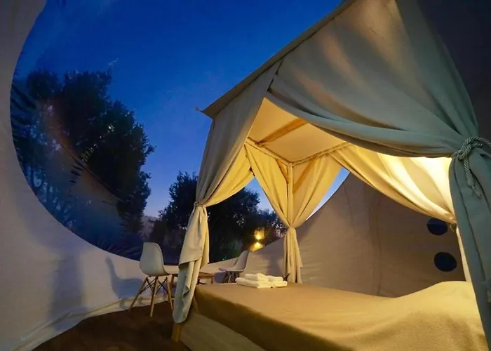 Bubble Tent Οργανωμένο κάμπινγκ *