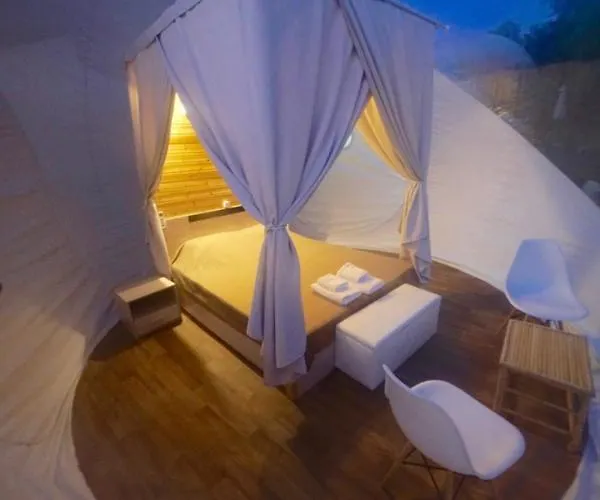 Οργανωμένο κάμπινγκ Bubble Tent