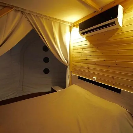 Bubble Tent * Nea Moudhania